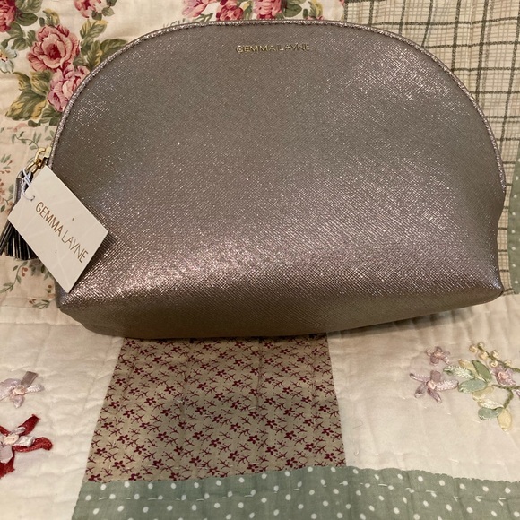 Cosmetic bag - Picture 3 of 5